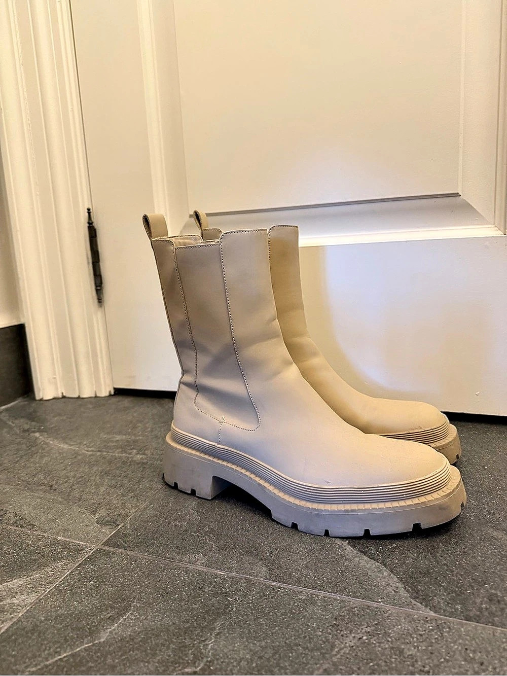 Cream Zara Boots Size 41